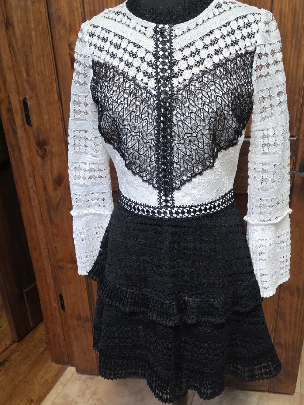 Gianni Bini "Liv Up All Night" pleated tiered dress - Size L